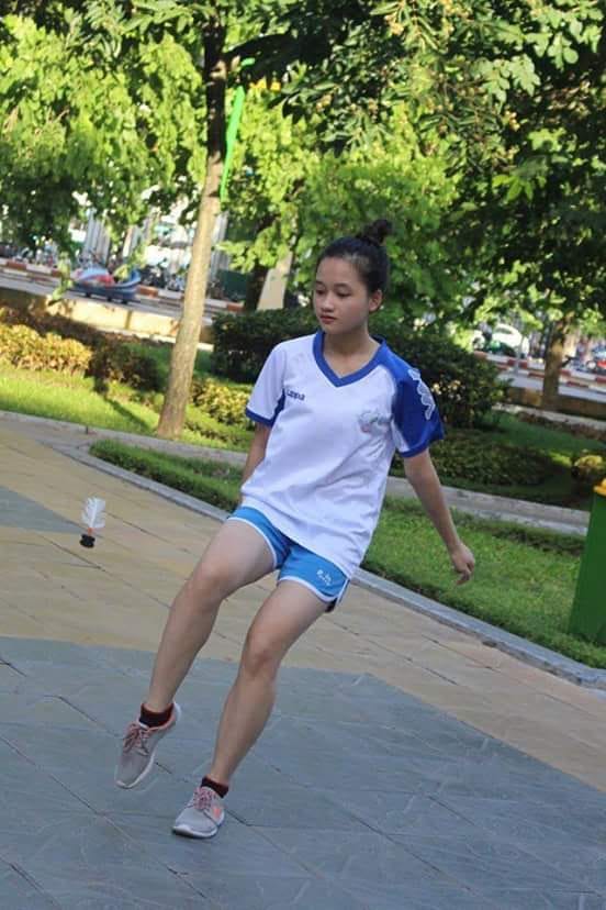 [Flash sale] - Cầu đá lông gà