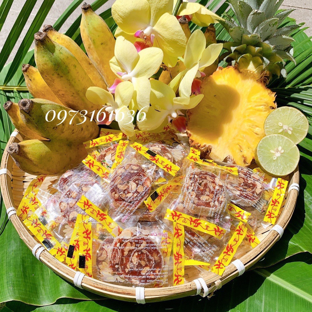 Kẹo chuối cuộn đậu phộng bánh tráng - đồ ăn vặt