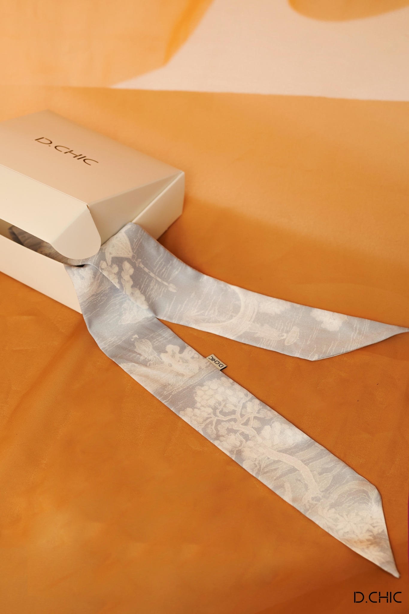 Khăn lụa Resort 2022 silk scarf by D.CHIC MS: 60002511-60002411