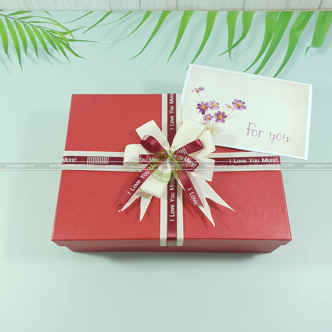 Hộp đựng quà hình chữ nhật đẹp 30x20x10cm (Tặng thiệp + Giấy rơm) - HQ43