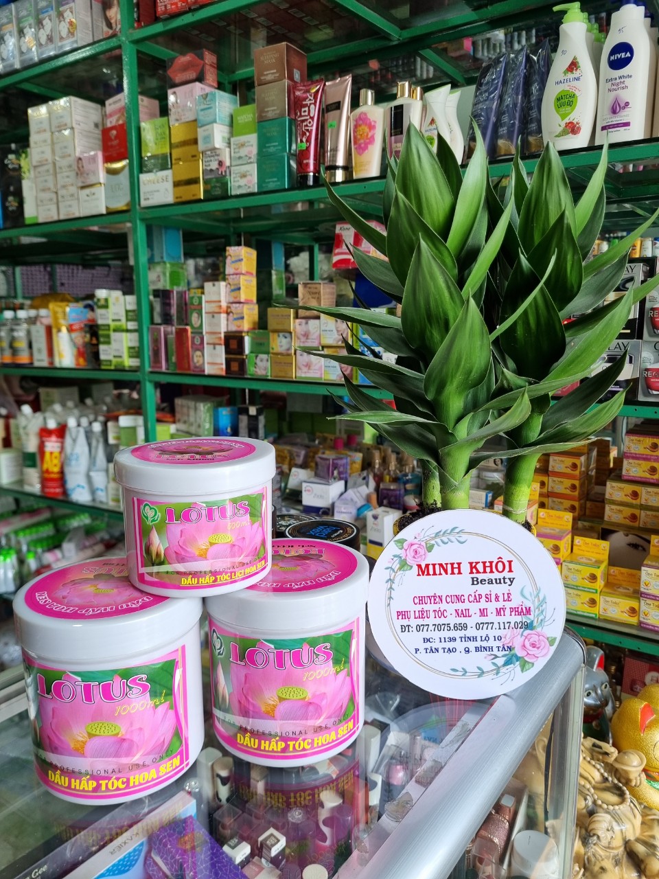 HẤP DẦU TÓC MỀM MƯỢT HƯƠNG HOA SEN 1000ML VÀ 500 ML