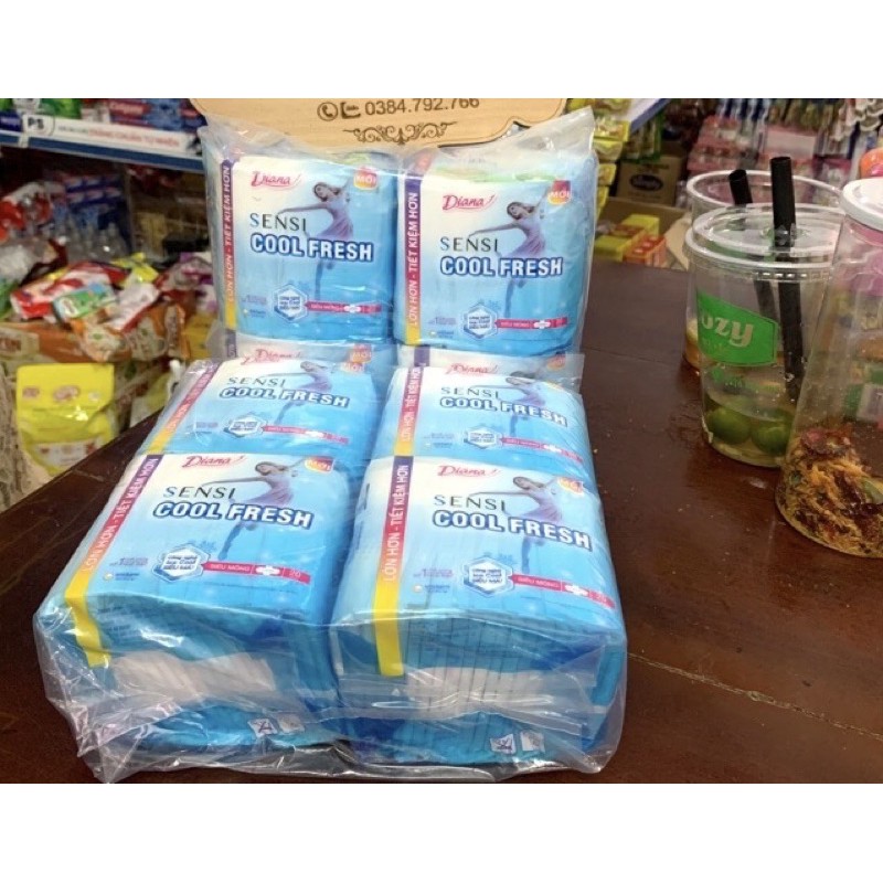 BĂNG VỆ SINH SIÊU MỎNG 20 MIẾNG DIANA SENSI COOL FRESH