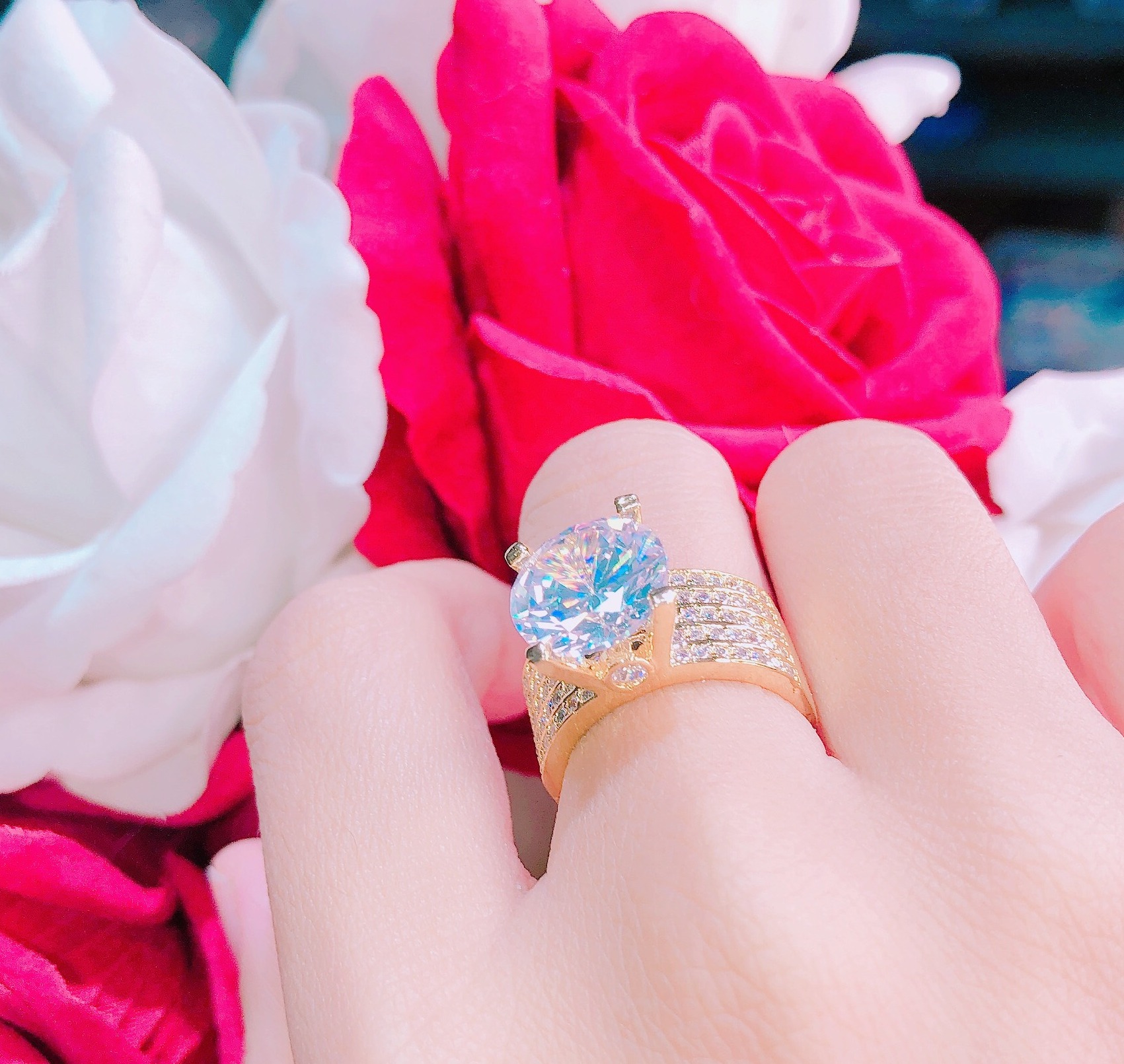 Nhẫn vàng nữ, nhẫn nữ mạ vàng thật cao cấp đá lớn dát xoàn đá pha lê tròn sáng lấp lánh lung linh thiết kế sang trọng thời trang