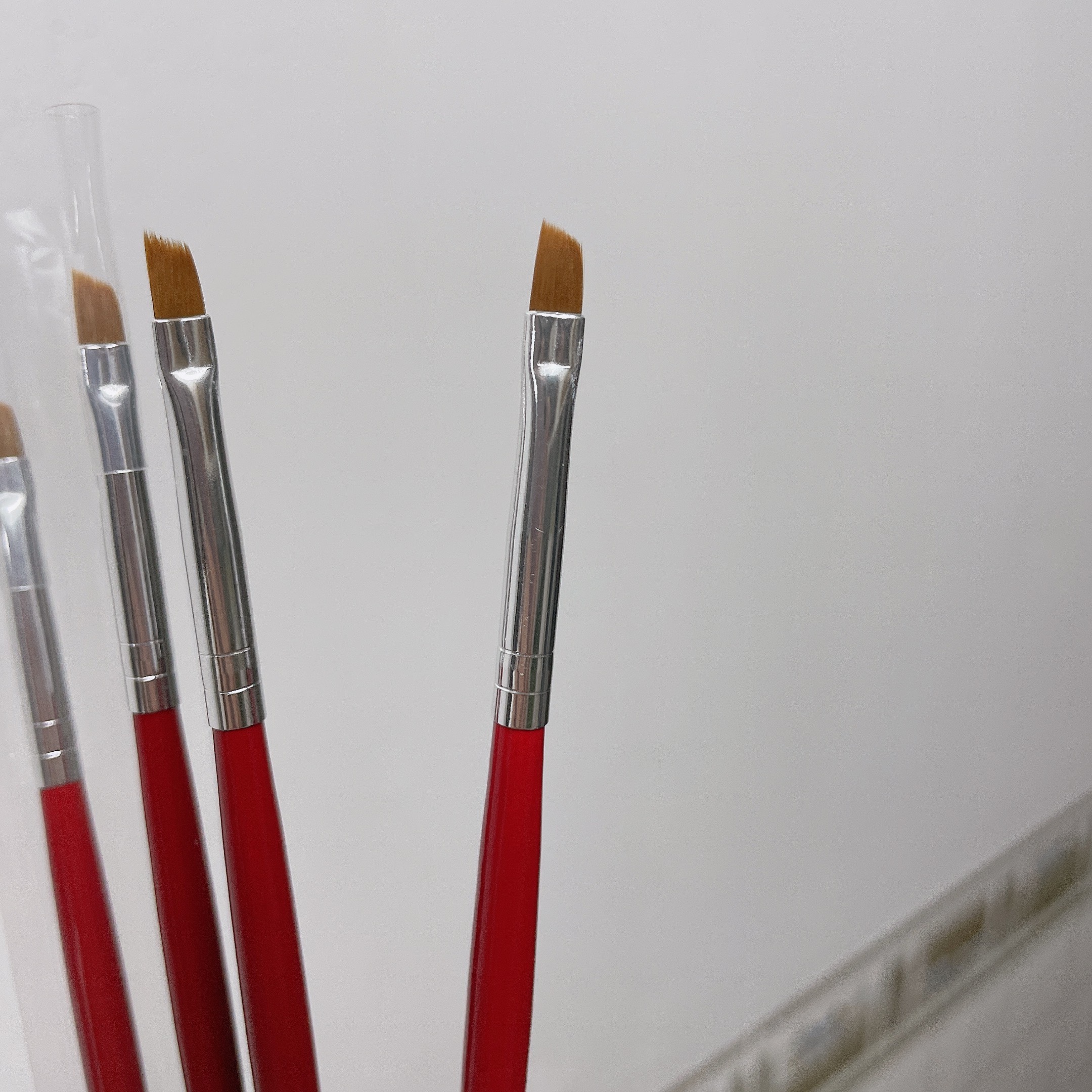 Cọ vẽ eyeliner nét mảnh
