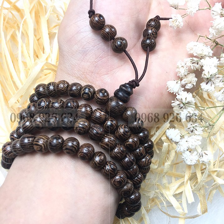 Tràng đeo tay 108 hạt gỗ mun vân lông công - Chuỗi đeo tay gỗ 108 hạt 6 ly - Vòng phong thủy quấn tay mang lại bình an và may mắn