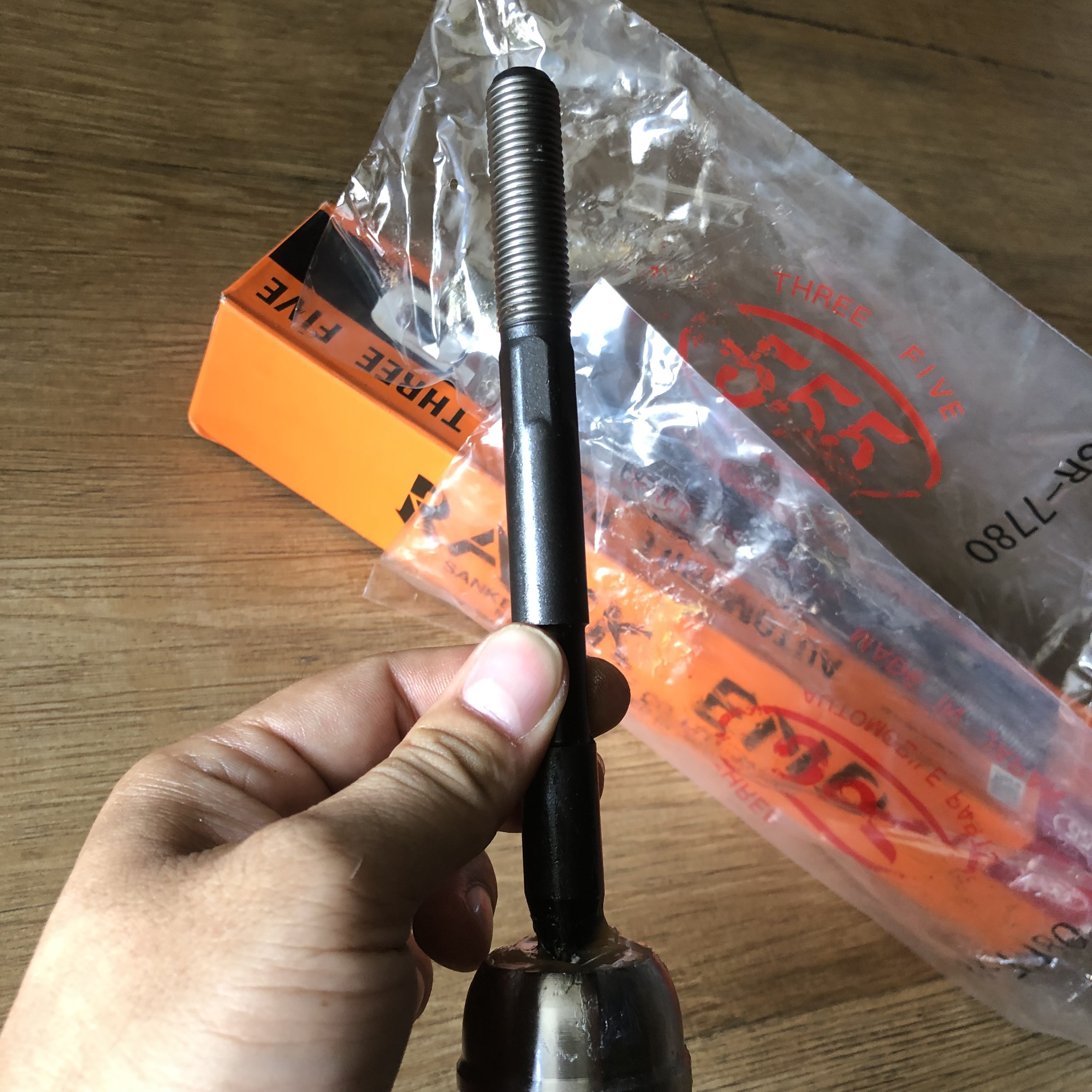 Rotuyn lái trong mitsubishi jolie 555 japan