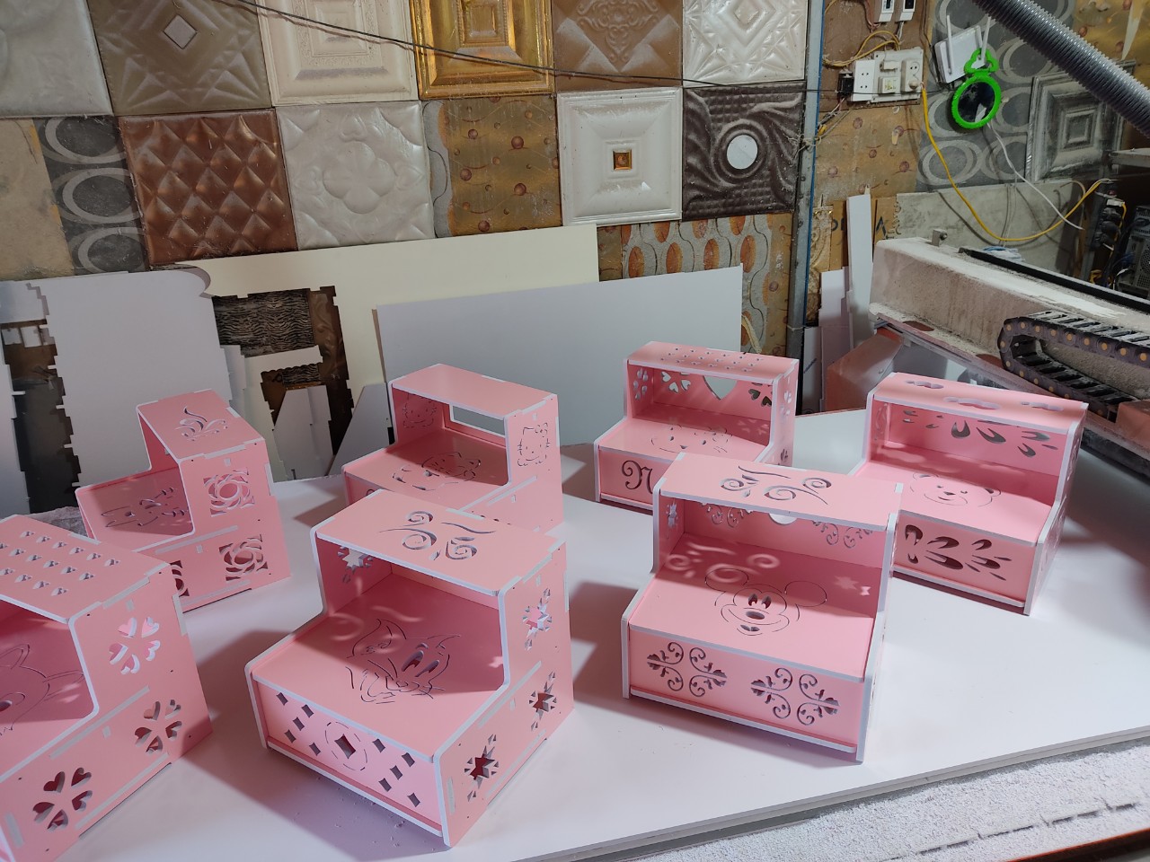 Kệ chân Nail màu Hồng