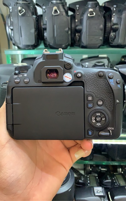 Máy ảnh Canon 77D kem kit 18-55STM
