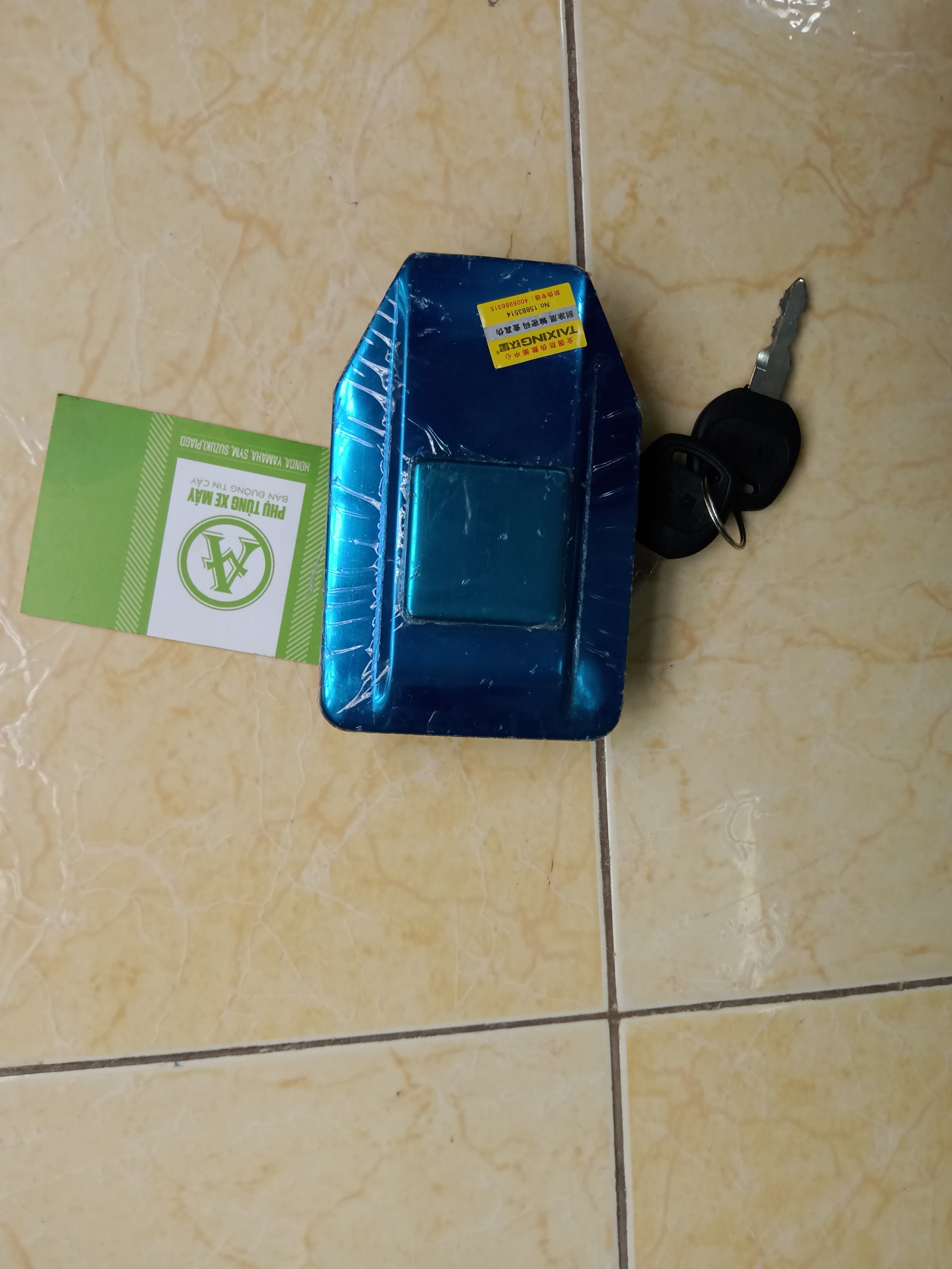 Nắp Vuông bình xăng xe ba bánh ( xe Lôi )