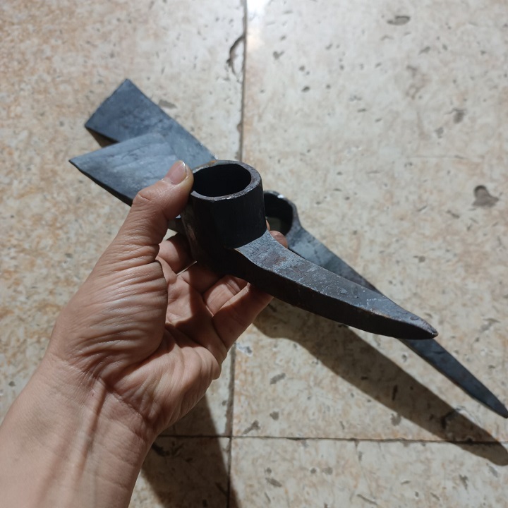 Cuốc trim làm vườn dày khoẻ