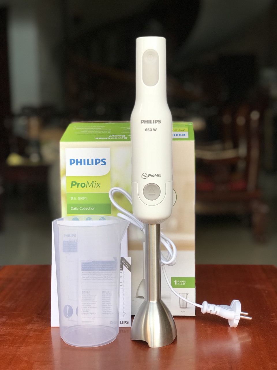 Máy xay sinh tố cầm tay Philips HR2534
