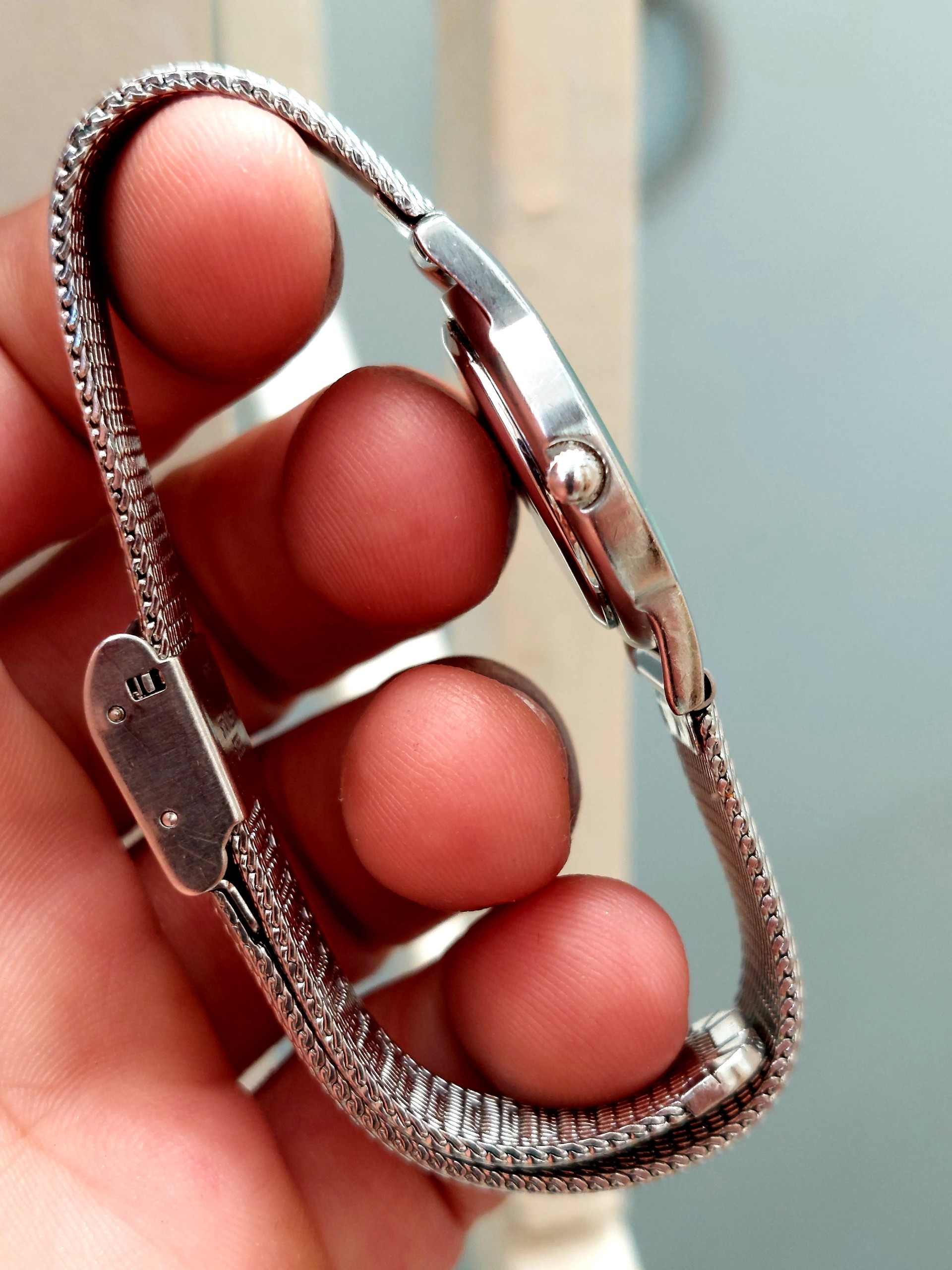 Đồng hồ nữ Pierre Lannier chạy pin hàng Si