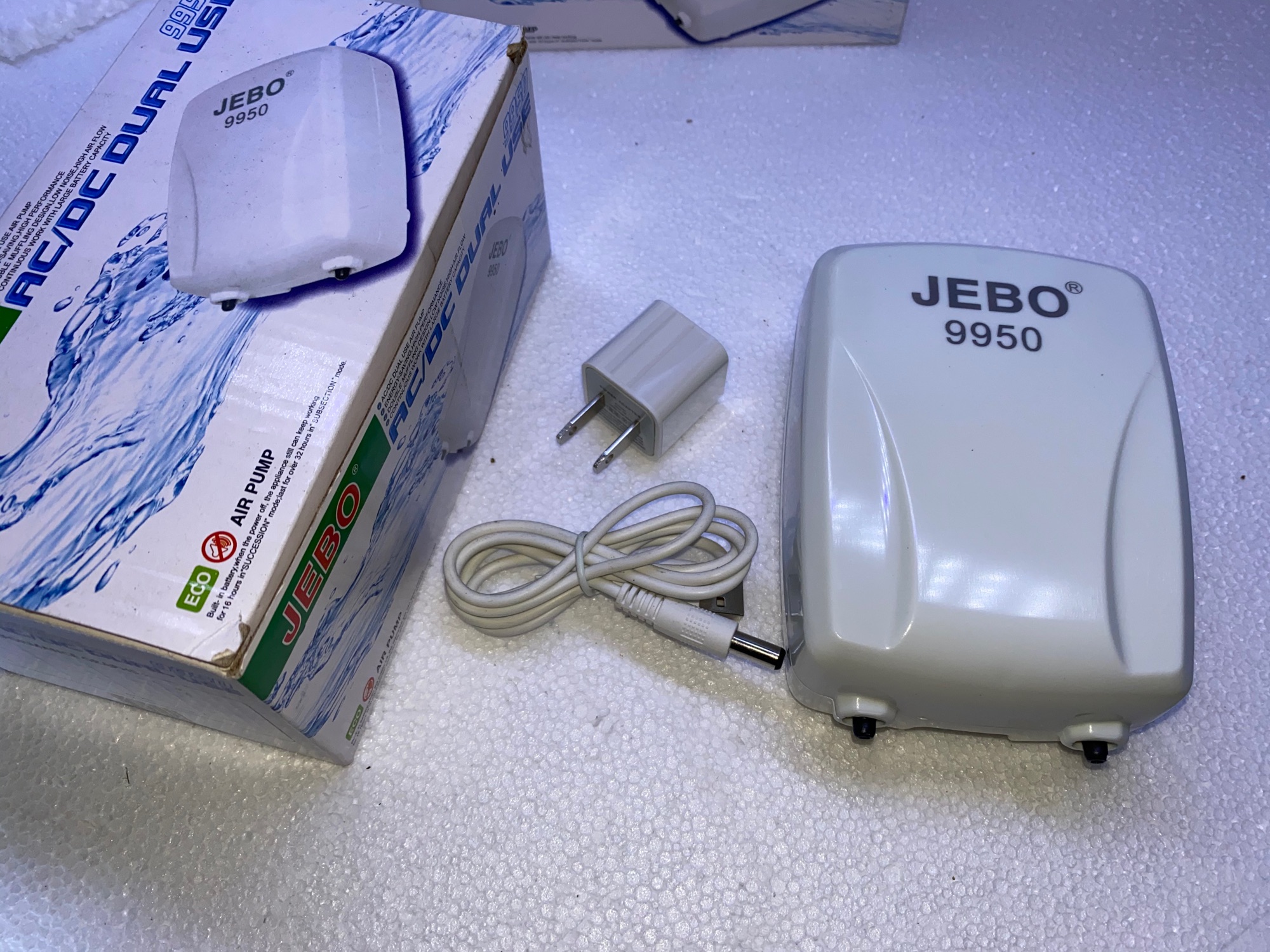 Máy sui Oxy Tích Điện Chạy Pin JEBO -9950