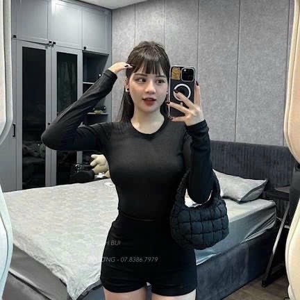 Áo thun tăm dài tay cổ tròn