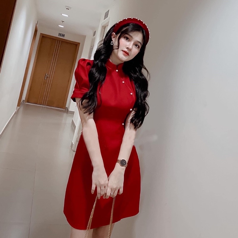 ĐẦM ĐỎ, CỔ ÁO DÀI, NÚT NGỌC (có ảnh thật) MS114