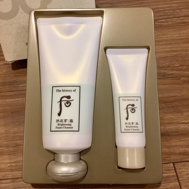 Set sữa rửa mặt Whoo trắng 180ML TẶNG 40ML