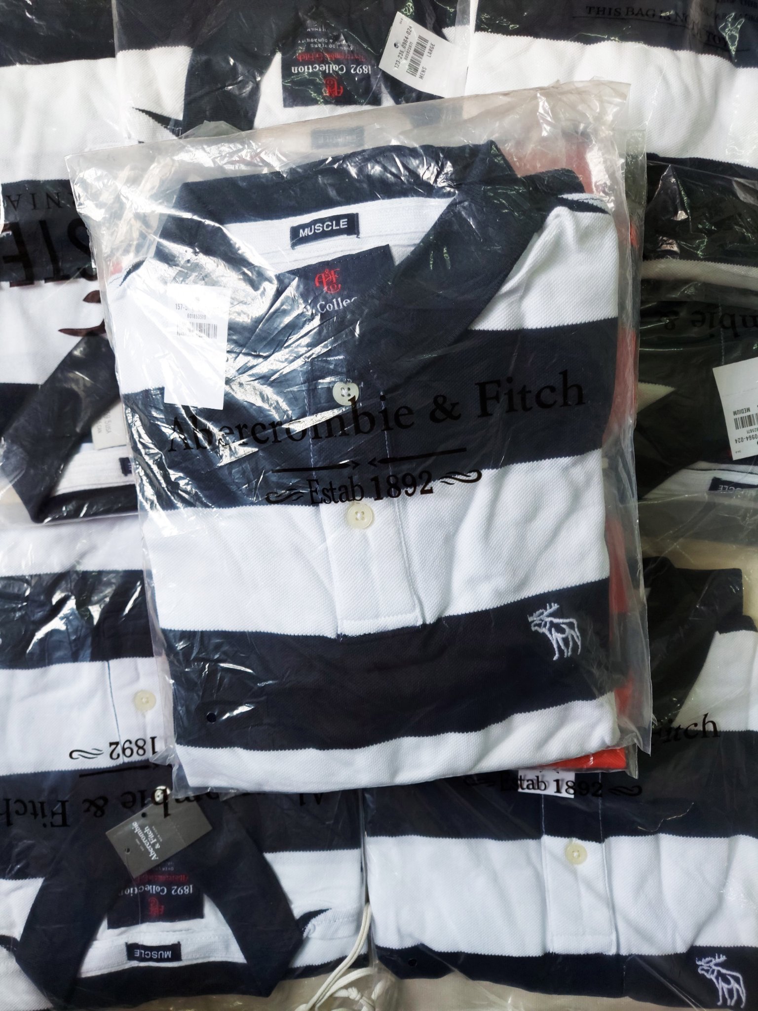 Áo thun polo sọc Abercrombie