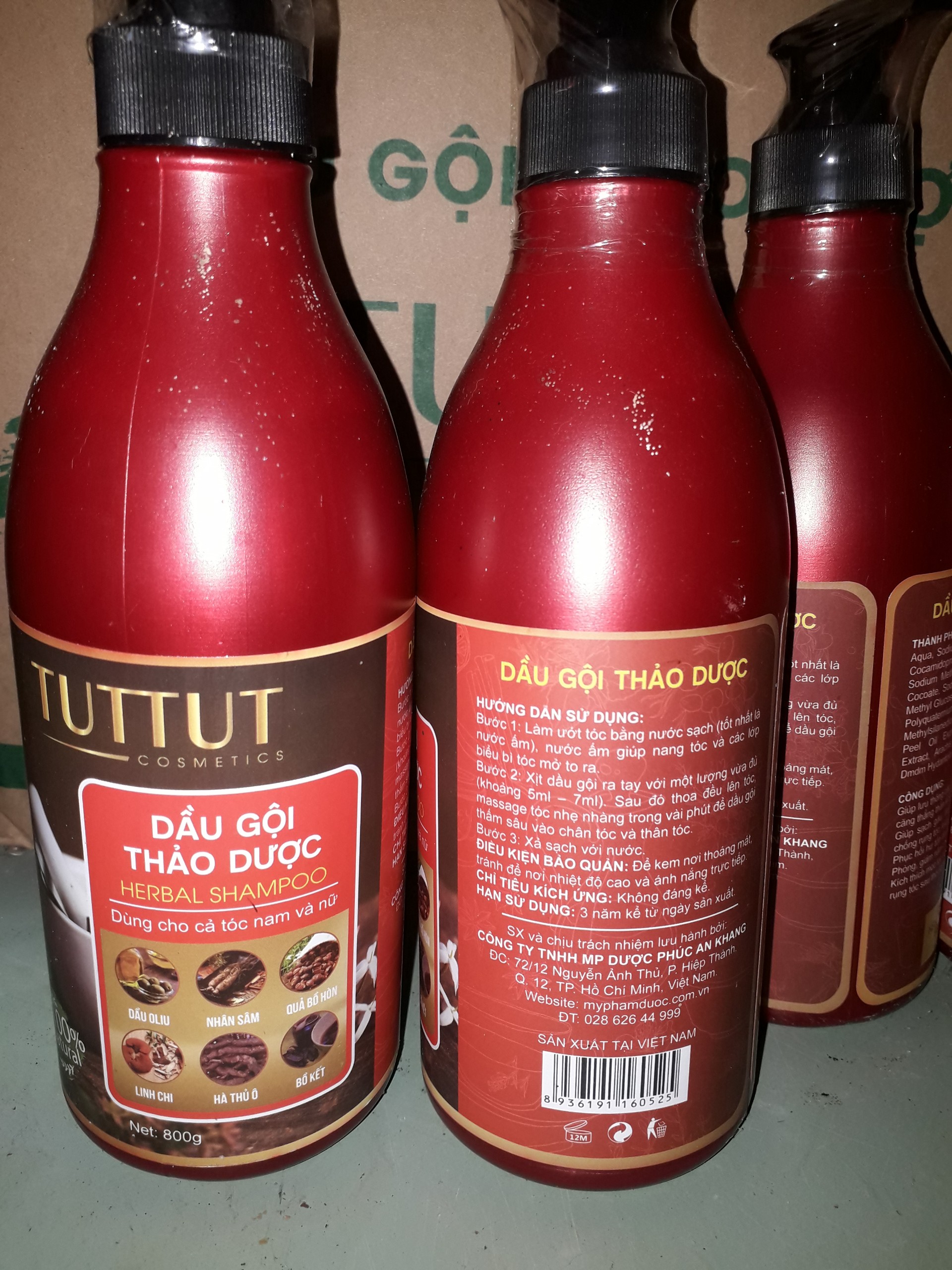 DẦU GỘI THẢO DƯỢC TUTTUT 800G