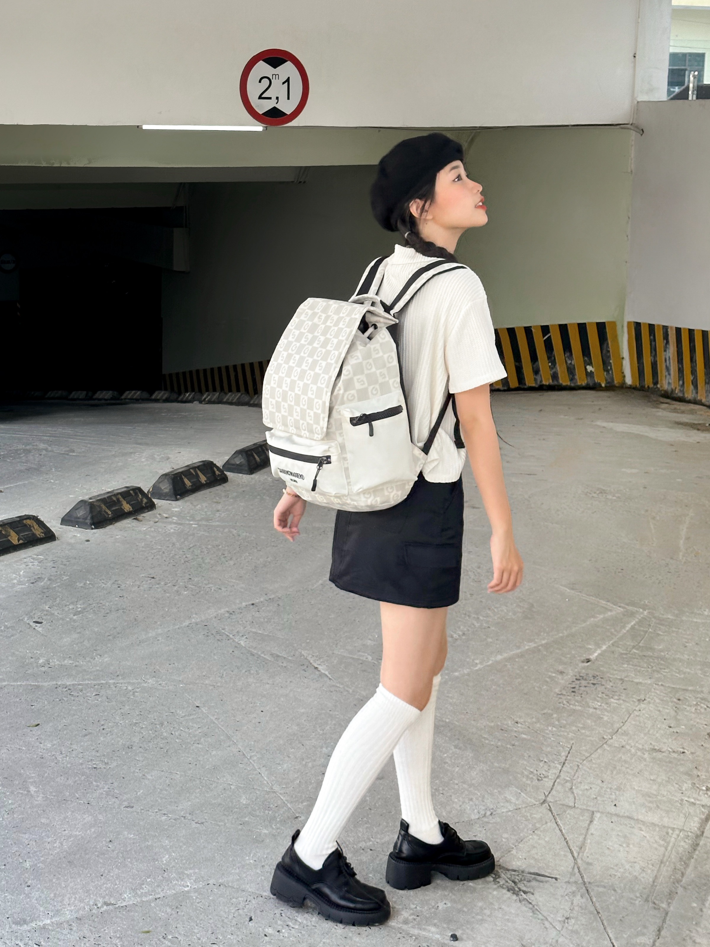 Balo SAIGON SWAGGER Versatile Checked Backpack Ngăn Chống Sốc Lap
