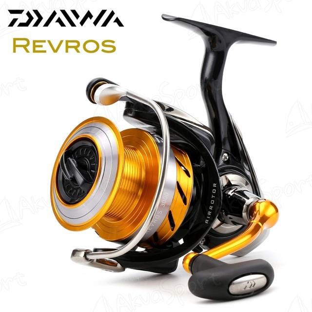 Máy câu cá Daiwa Revros LT3000
