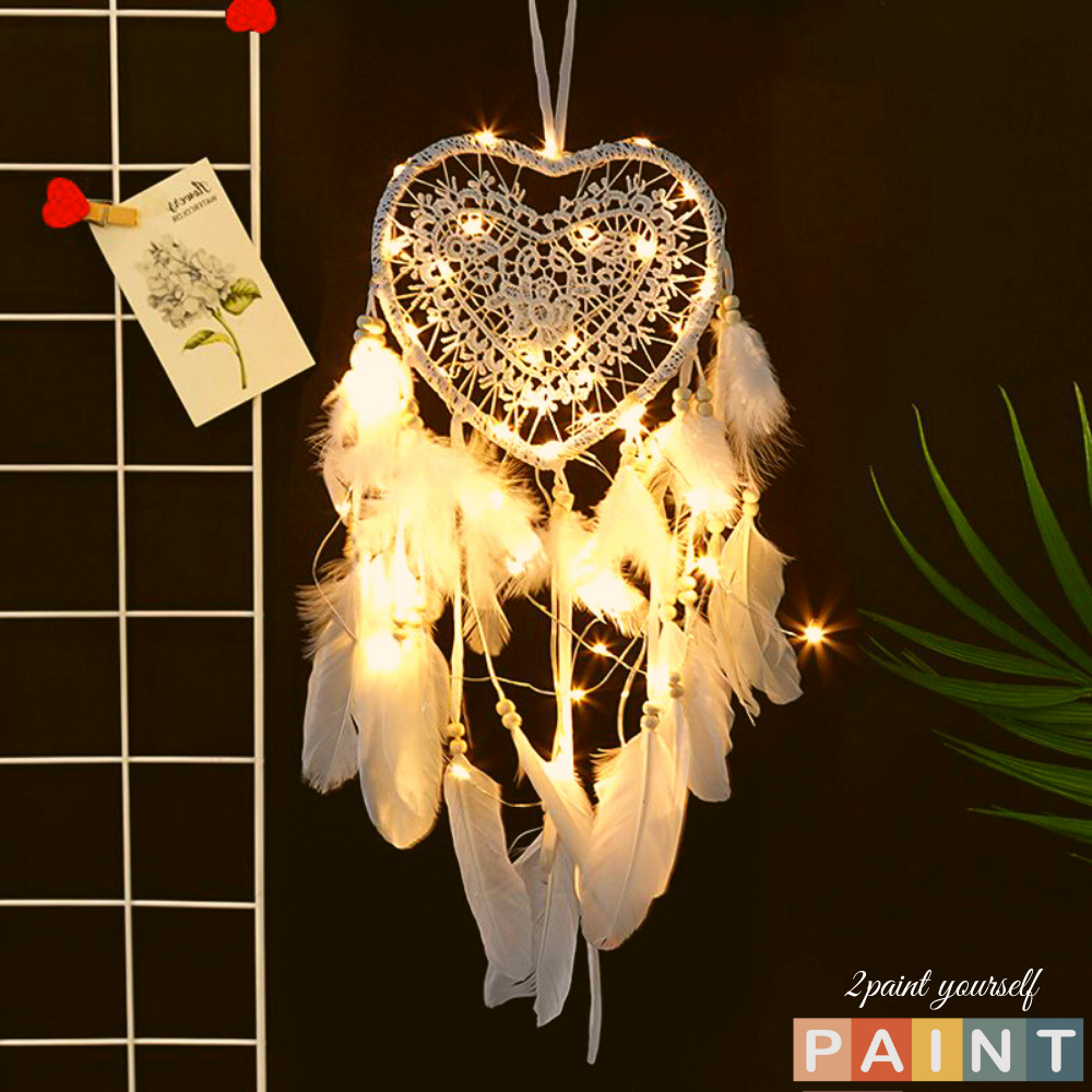 Dreamcatcher lông vũ gắn đèn led hình tim, Đèn led trang trí