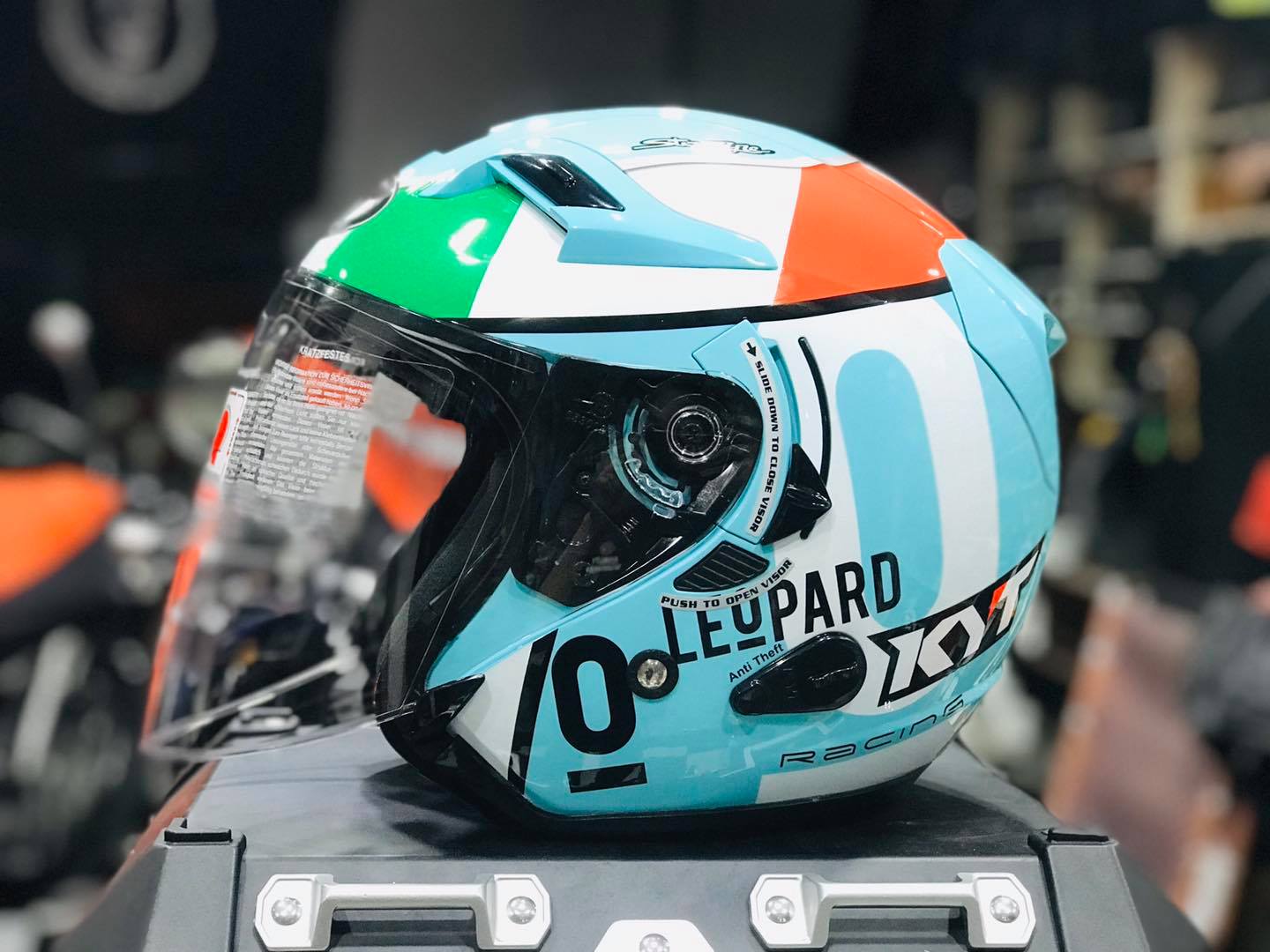 Kyt venom leopard helmet