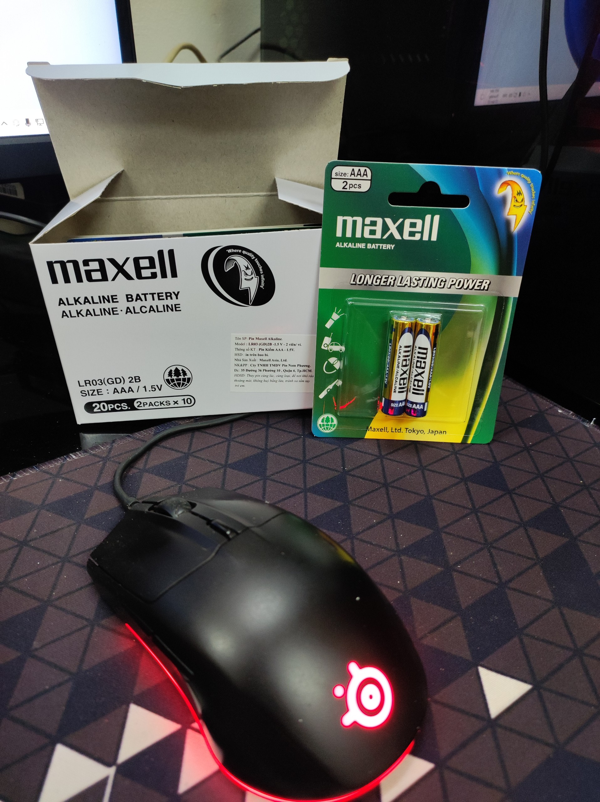 Vỉ 2 viên Pin Maxell 1.5v AA (LR6) / AAA (LR03) ALKALINE Battery MKStore