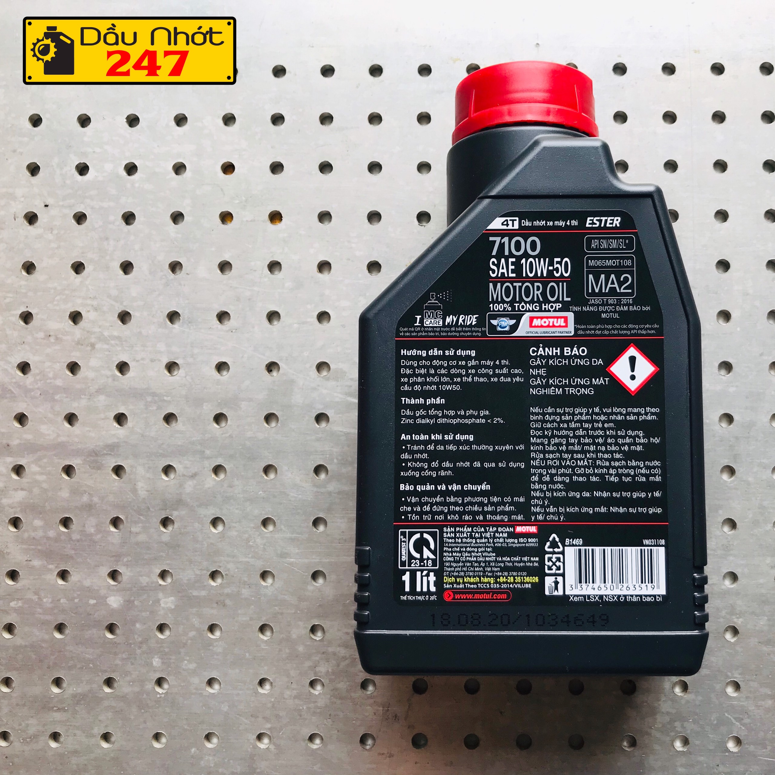 Dầu nhớt Motul 4T 7100 10w50