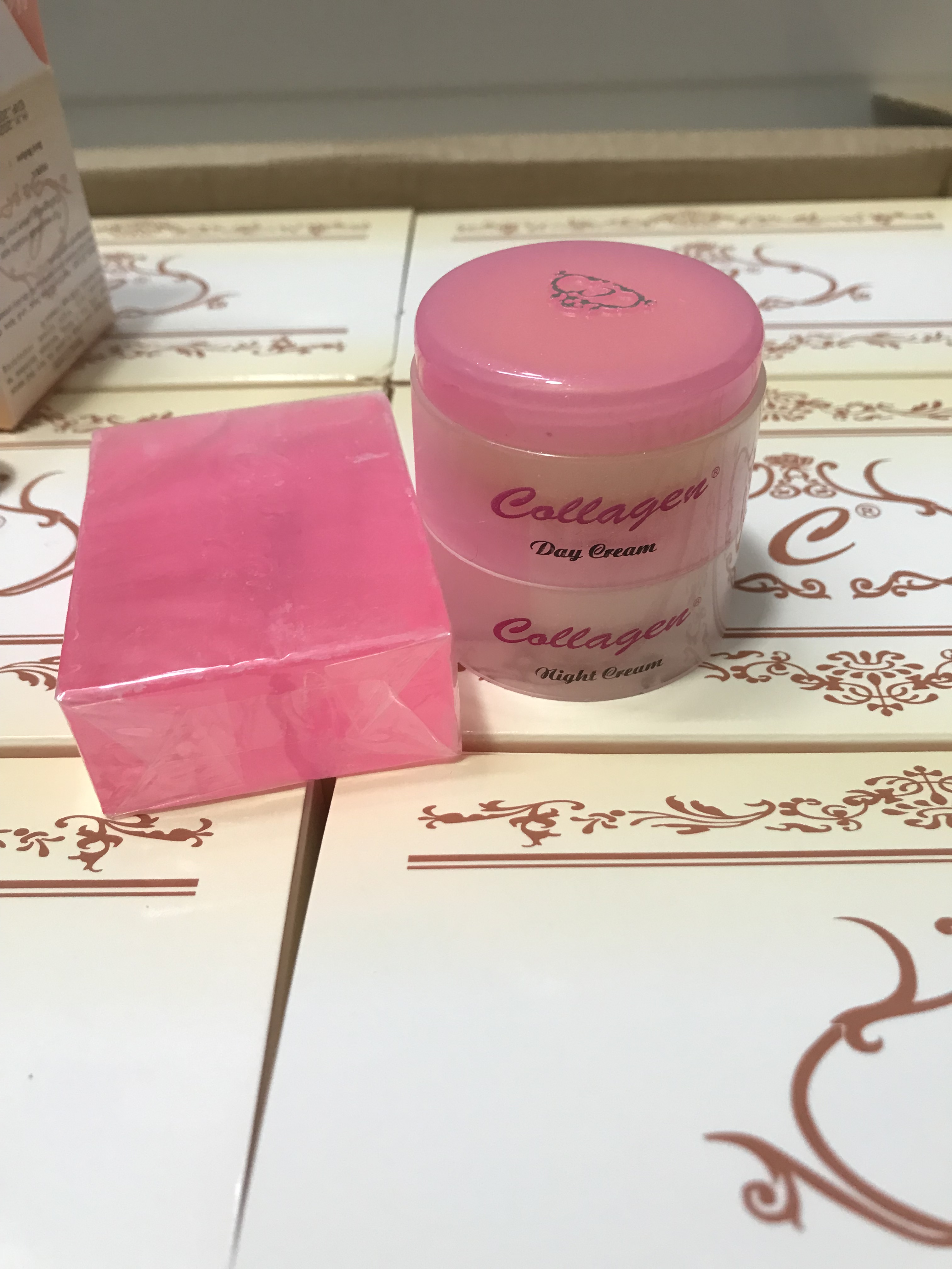 Bộ kem Collagen Plus Vit E 701