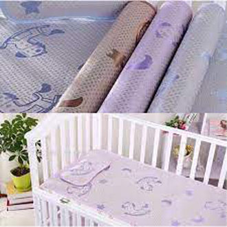 Chiếu lụa điều hòa trẻ em kèm gối cho bé