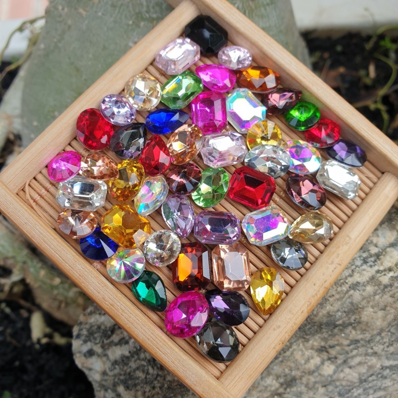 Set 50 viên đá khối trang trí móng BYH093