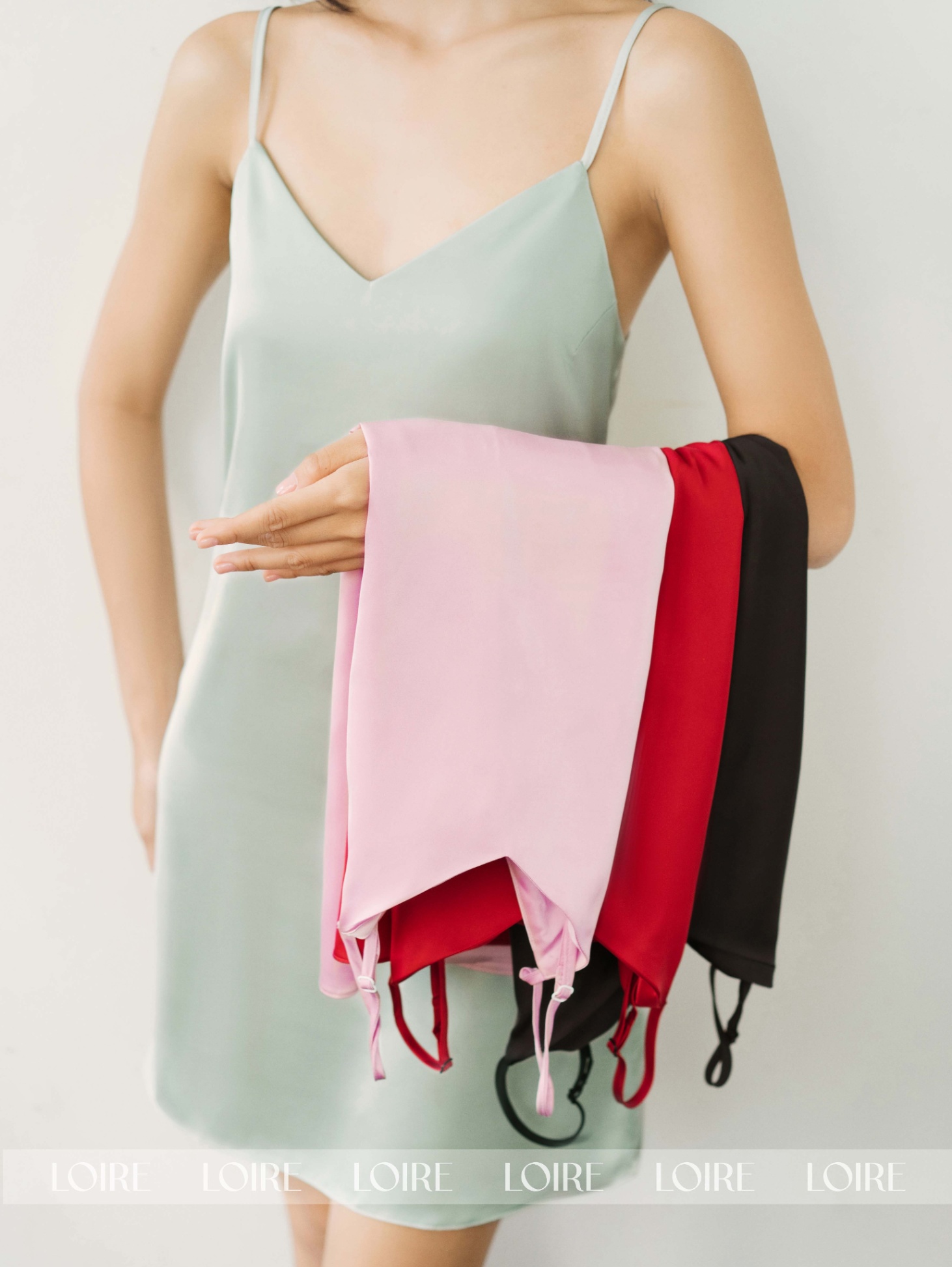 Váy lụa xuông basic loirechic vns01