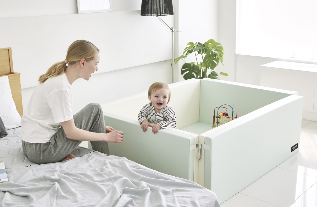 Giường Ngủ Cho Bé BonitaBeBe Bumper Bed Large 160*120*h50cm Đa Năng - Nhập Khẩu Chính Hãng HQ