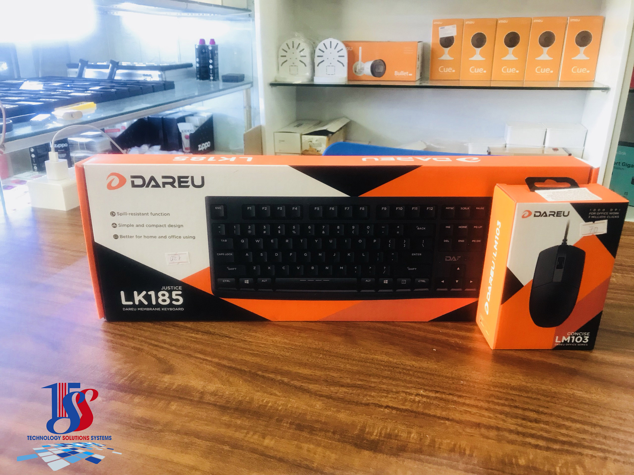 Combo Bộ phím Dareu LK185 và Chuột LM103 (USB) (bảo hành 12 tháng)
