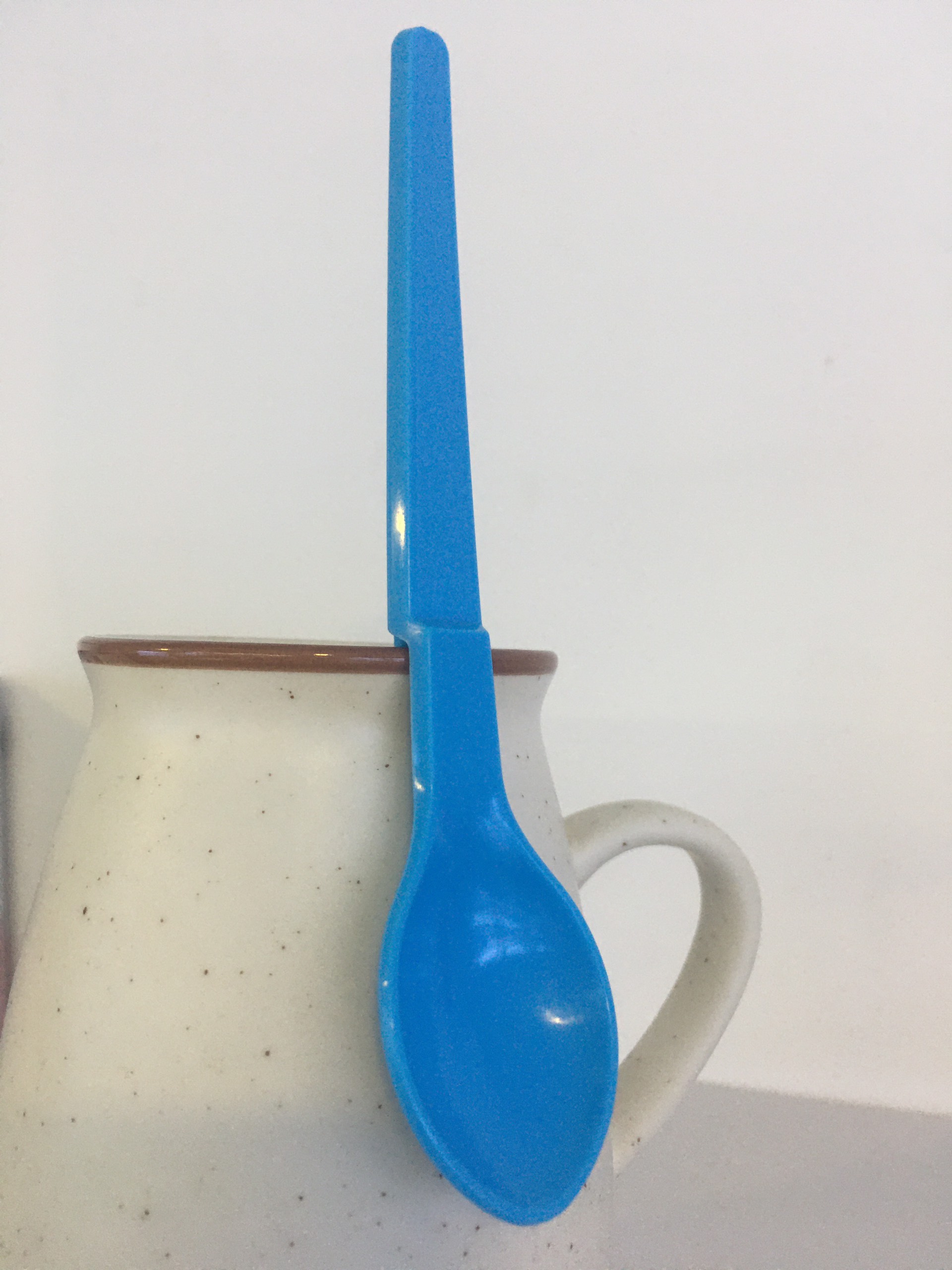 Muỗng Tupperware (màu ngẫu nhiên)