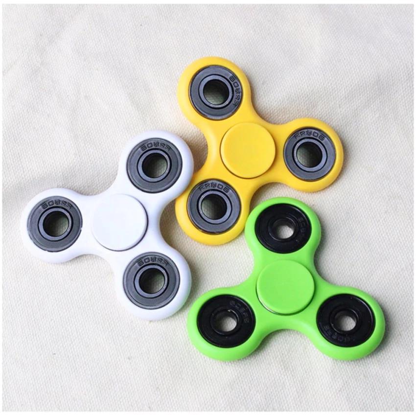 Con Quay Giải Trí 3 cánh Fidget Spinner (nhiều màu sắc)