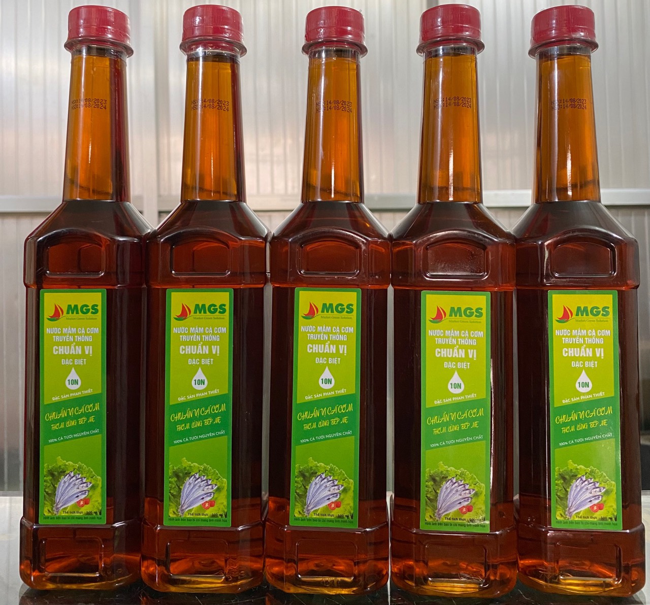 Nước mắm cá cơm truyền thống