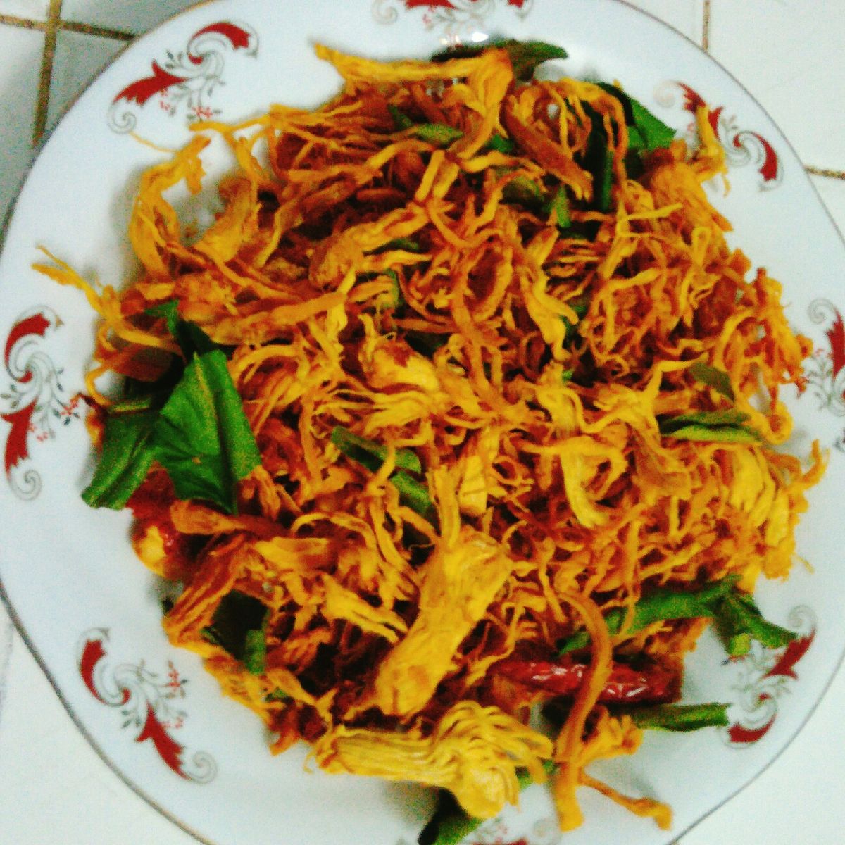 200g KHÔ GÀ XÉ CAY LÁ CHANH_Monhi_Food