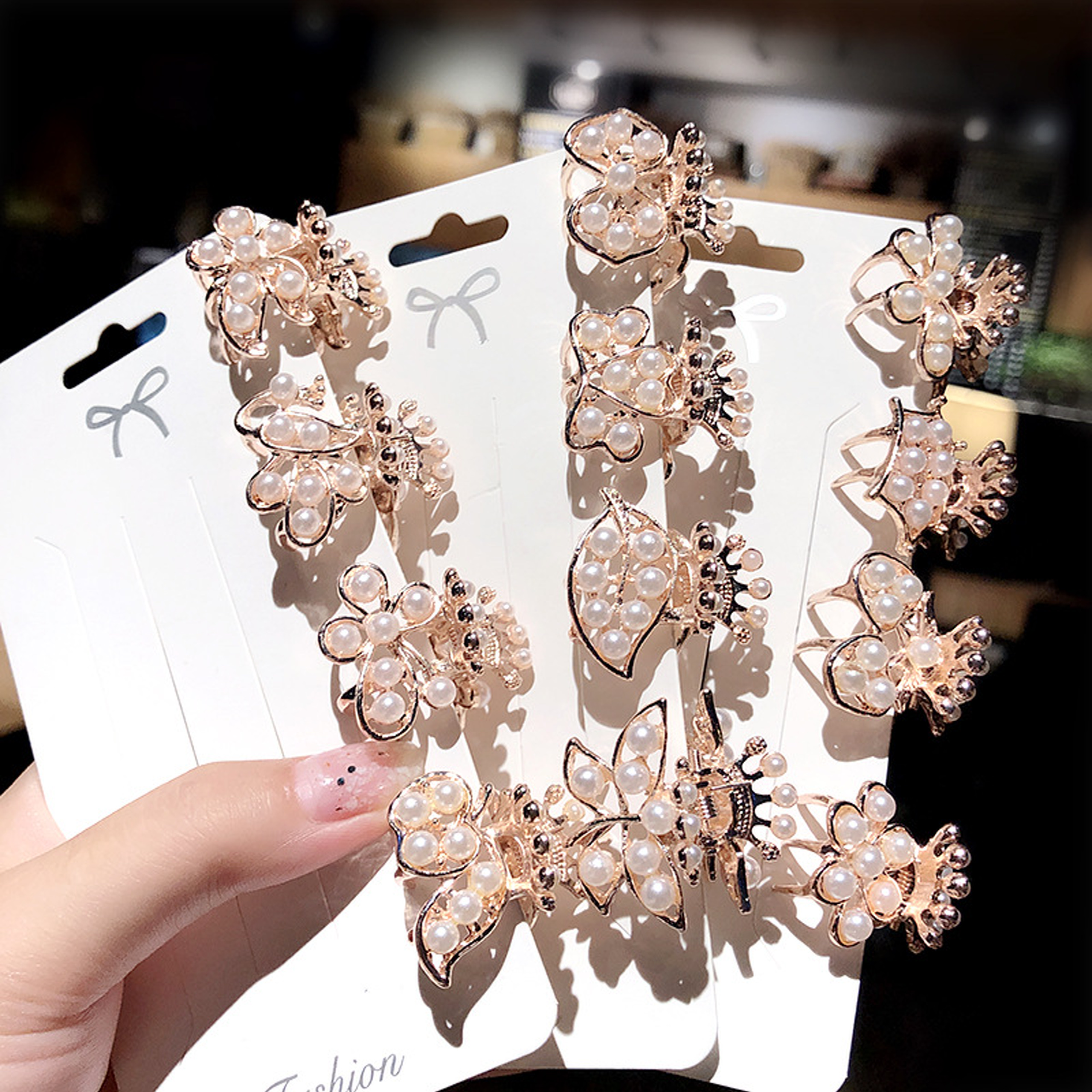 KẸP TÓC NỬA ĐẦU ĐÍNH HẠT SIÊU XINH