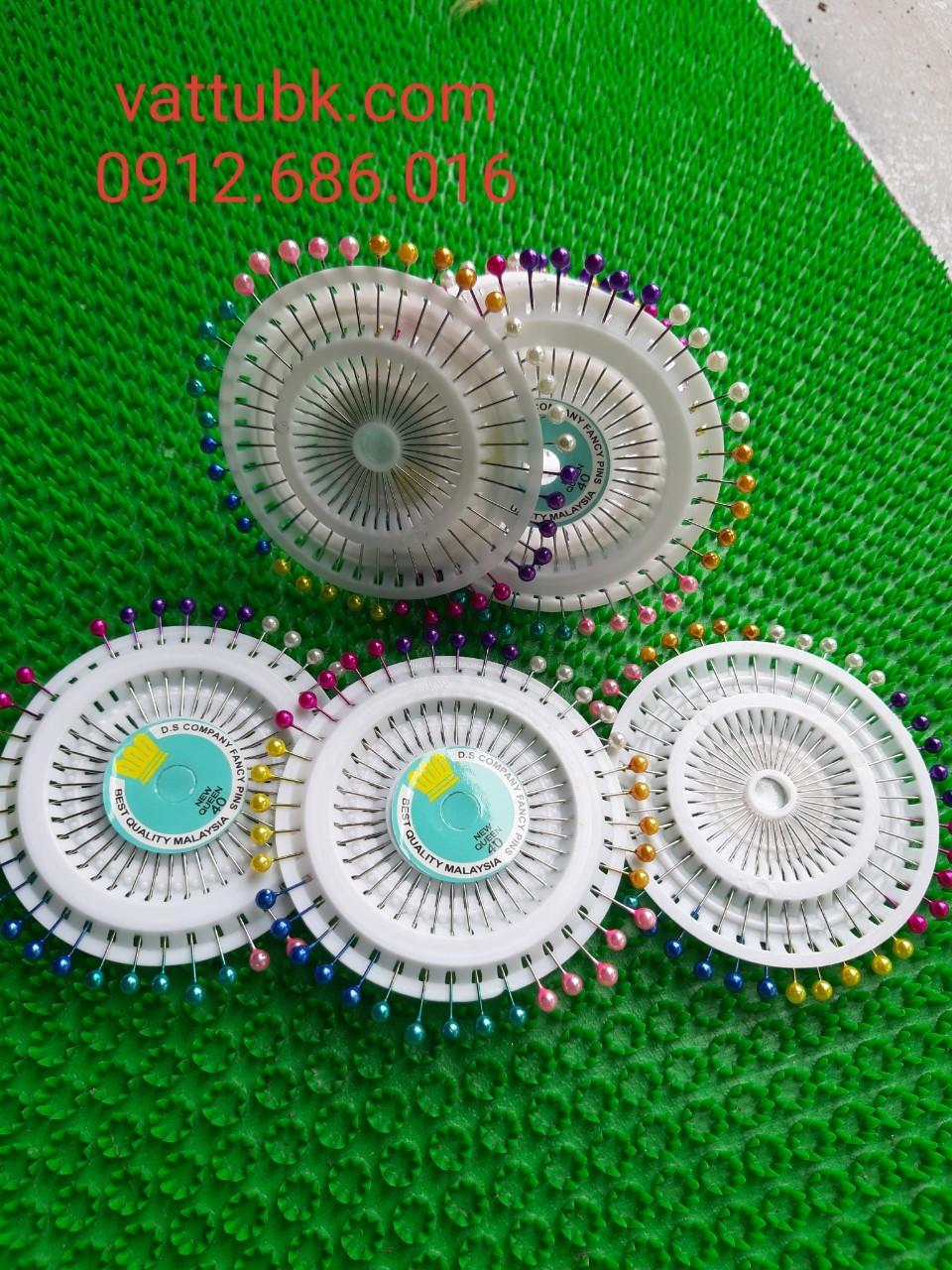 đinh ghim mẫu vật