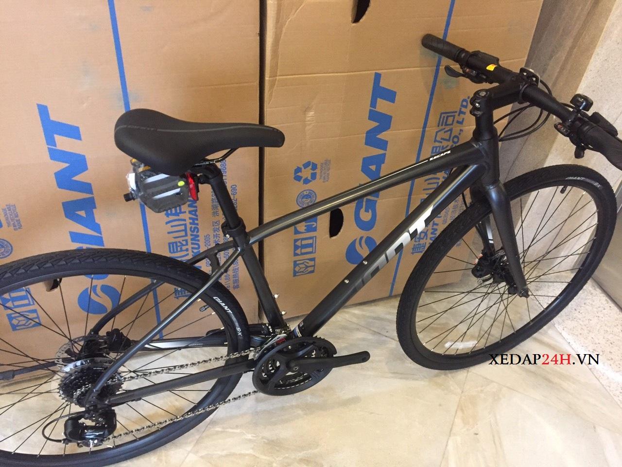 xe đạp thể thao đường phố GIANT ESCAPE 1 2020
