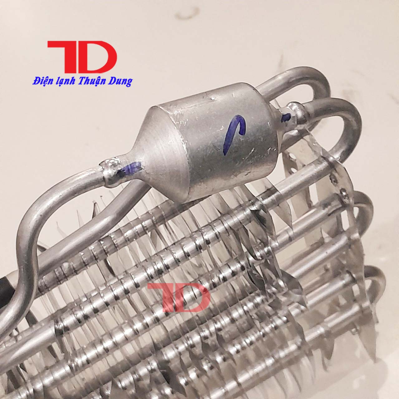 Dàn lạnh tủ quạt gió 30x15 cm - Điện Lạnh Thuận Dung