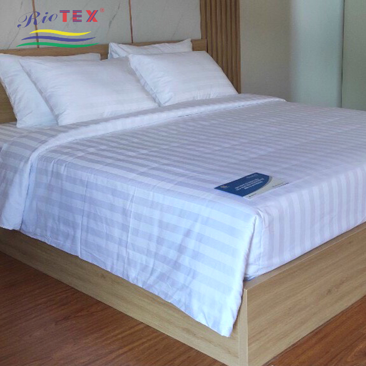 [HCM]Vỏ chăn trắng sọc cho khách sạn-resort