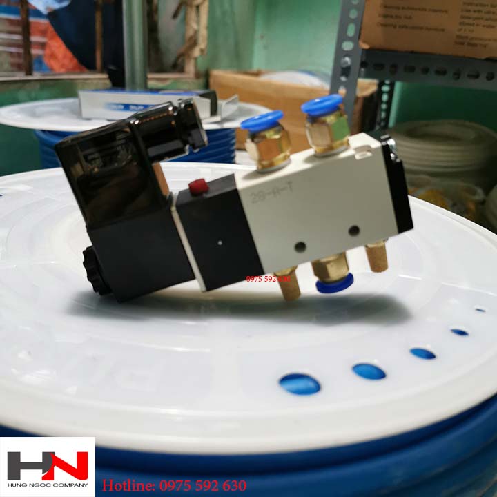 Van điện từ khí nén 4v210-08 điện 220v