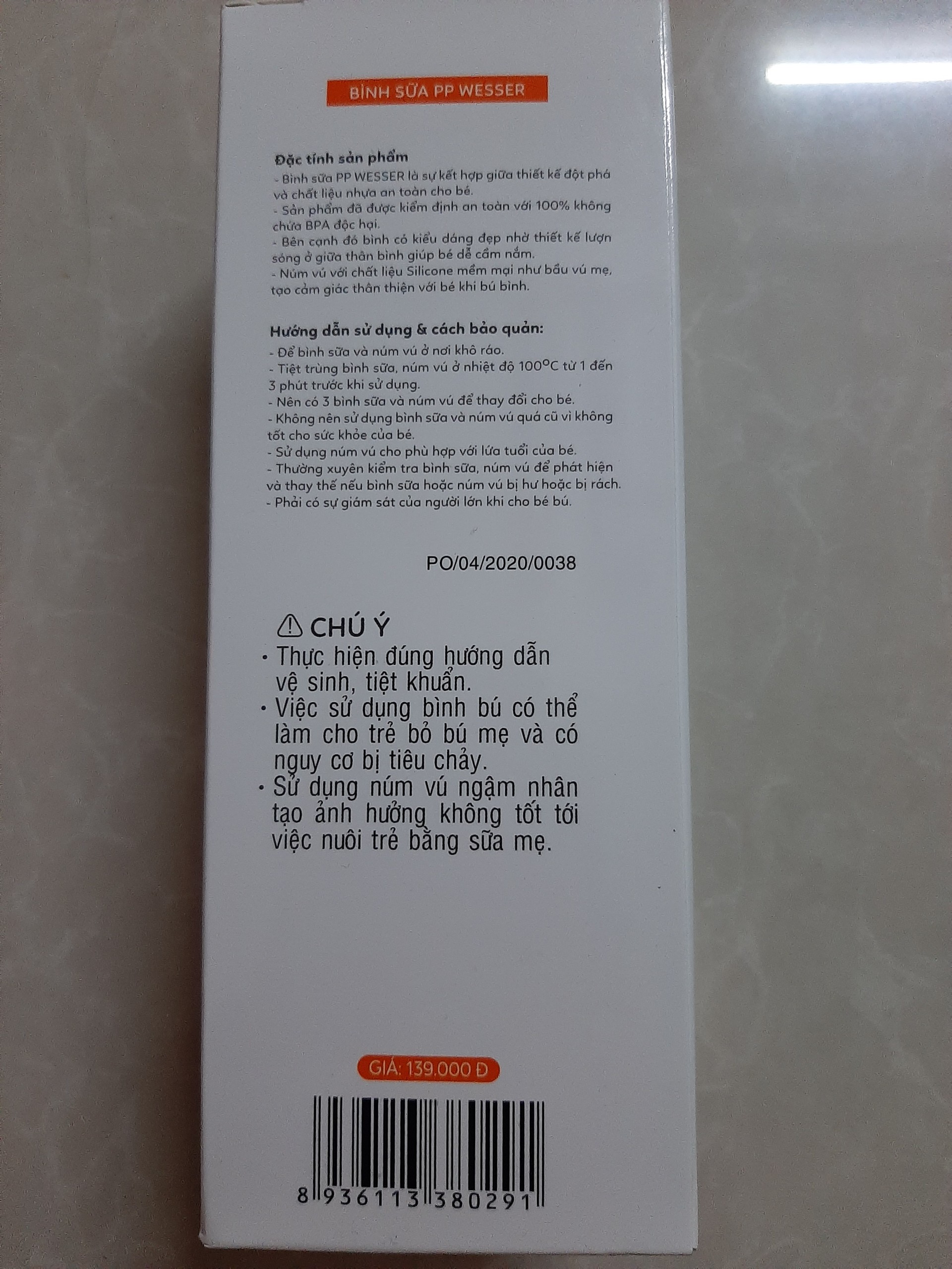 Bình sữa Wesser màu trắng 250ml(mẫu mới)