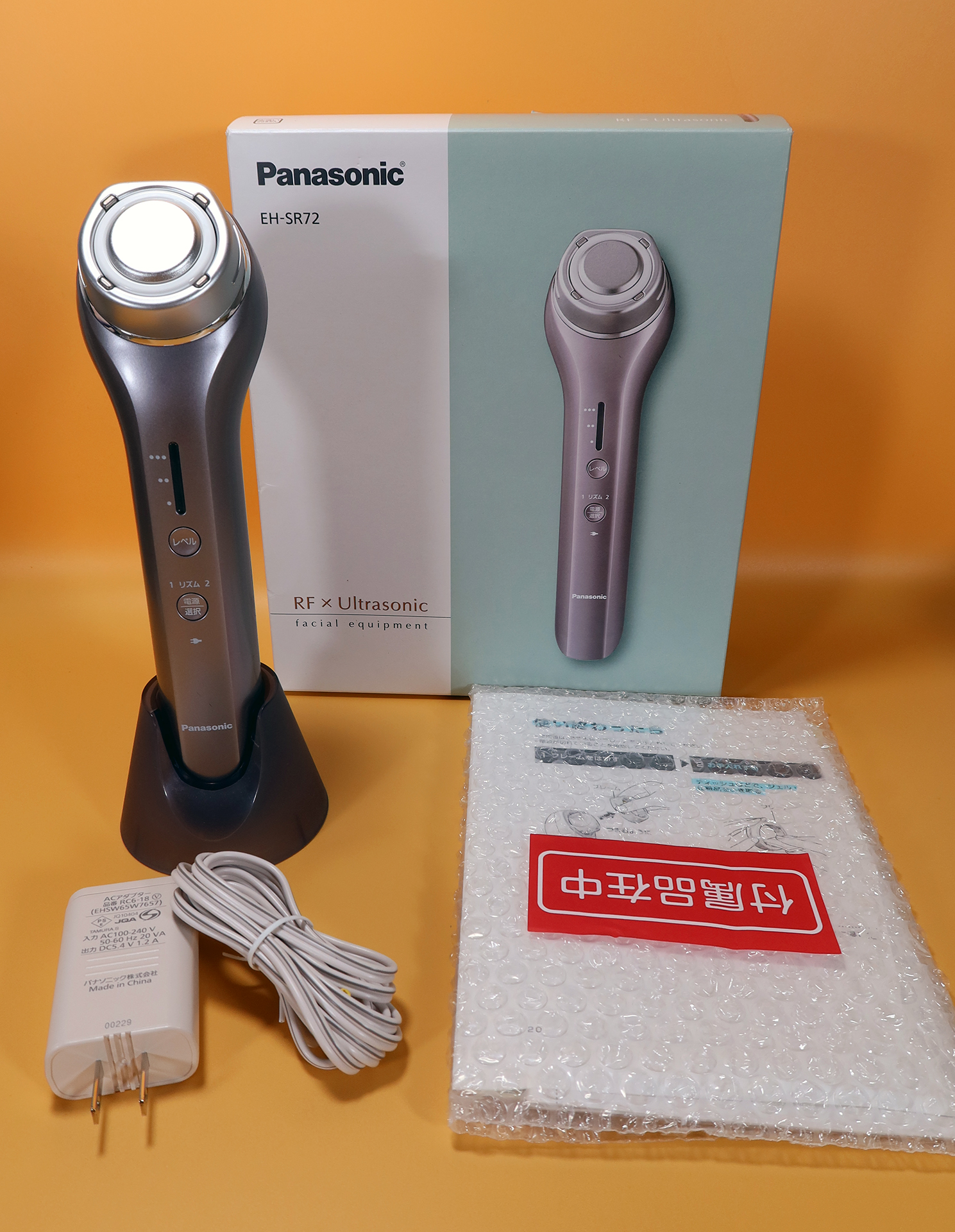 Panasonic - 週末お値下げ！♡大人気♡パナソニックRF美顔器！EH-SR72-S シルバー！ Amazon.co.jp: パナソニック 美顔器 RF(ラジオ波) 海外対応