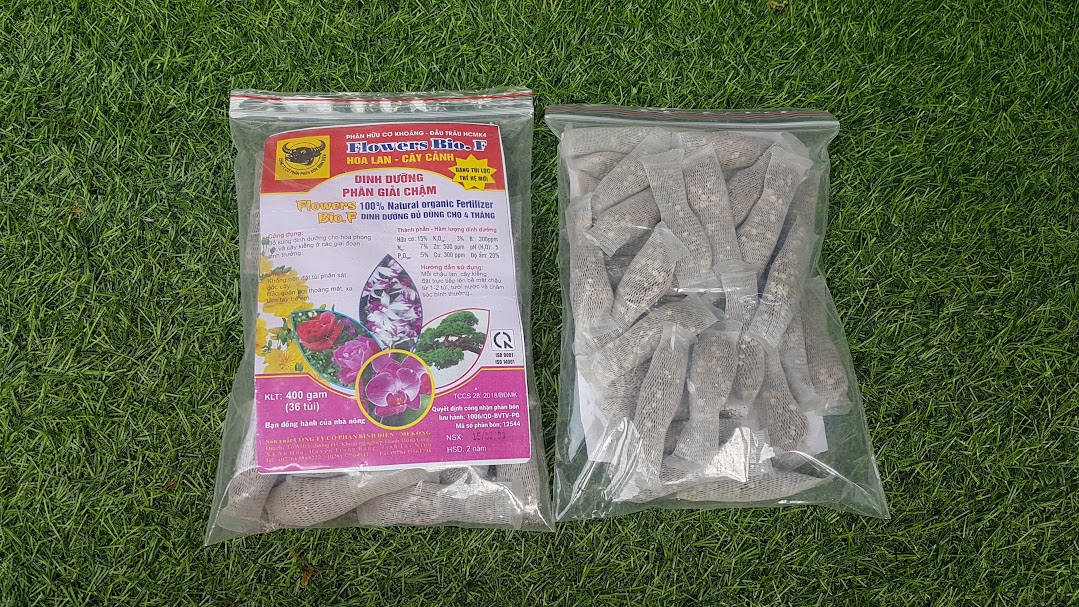 Phân hưu cơ tan chậm đầu trâu dạng túi lưới dùng cho hoa lan và cây cảnh 1gói = 36 túi nhỏ