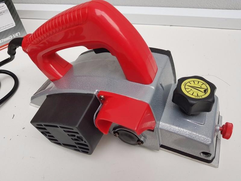 Máy bào gỗ hikari 01-82