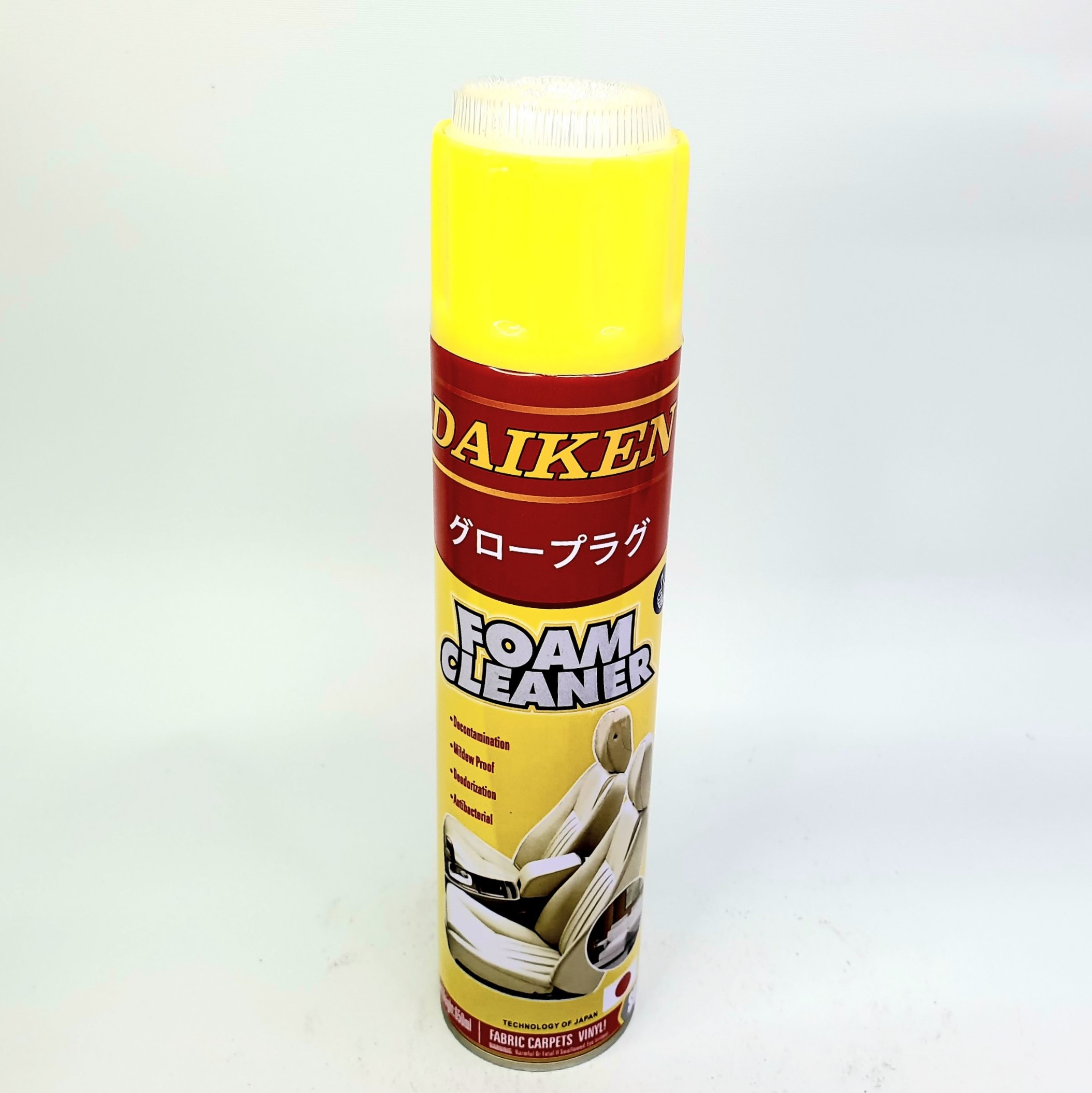 [HCM]Chai xịt đánh bóng da DAIKEN FOAM CLEANER 650ml