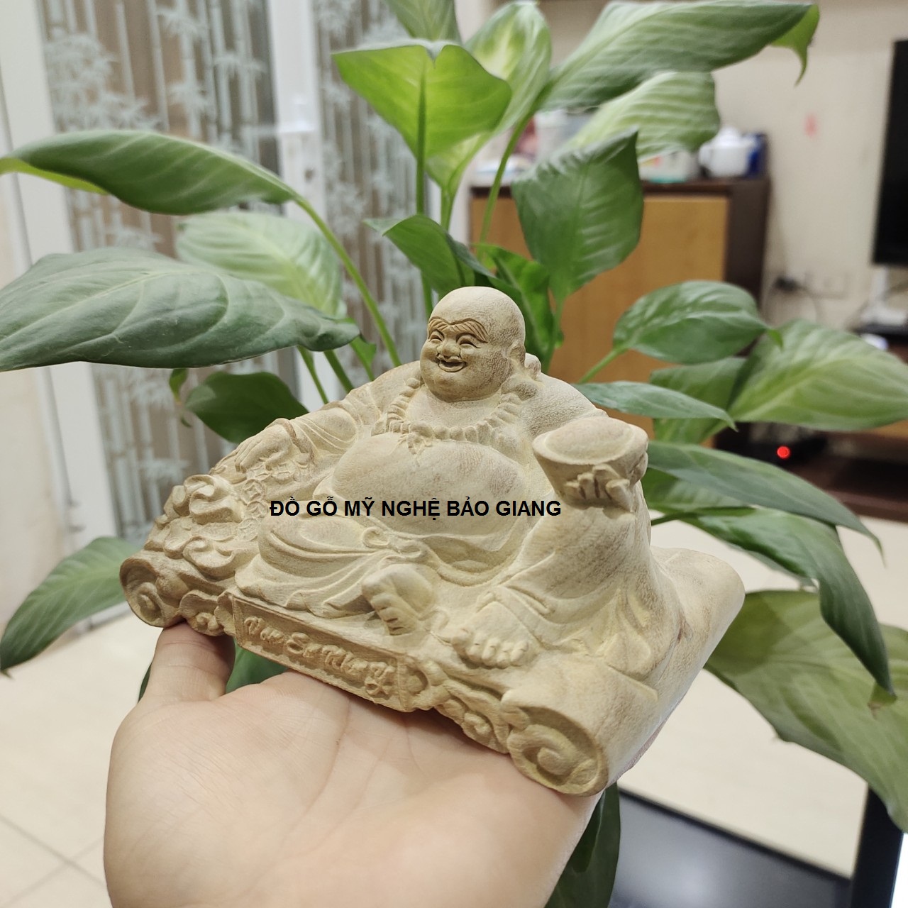 Tượng phật di lặc gỗ xá xị để mộc thơm phức